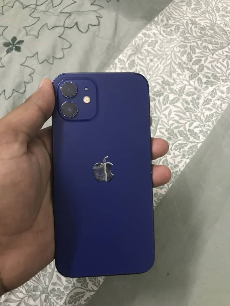 Apple iPhone 12 3