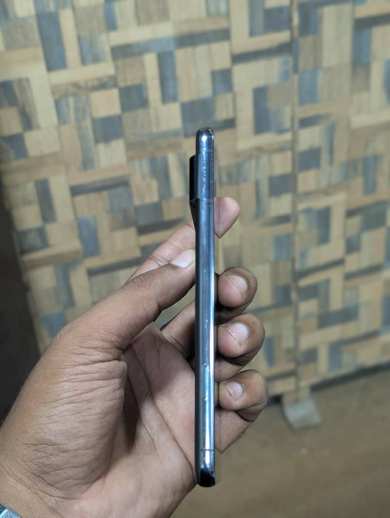 Google Pixel 8 Pro 2