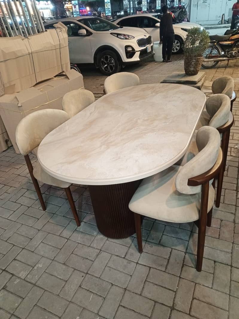Dining Table 0