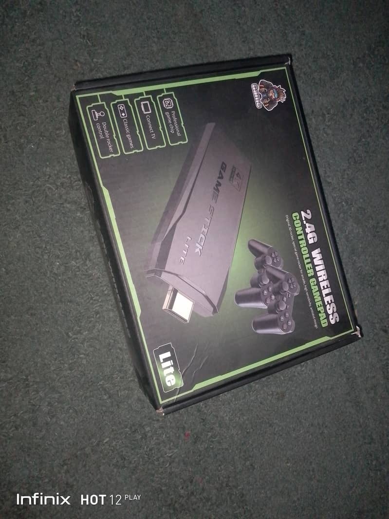 2.4g wireless controller gamepad. 0