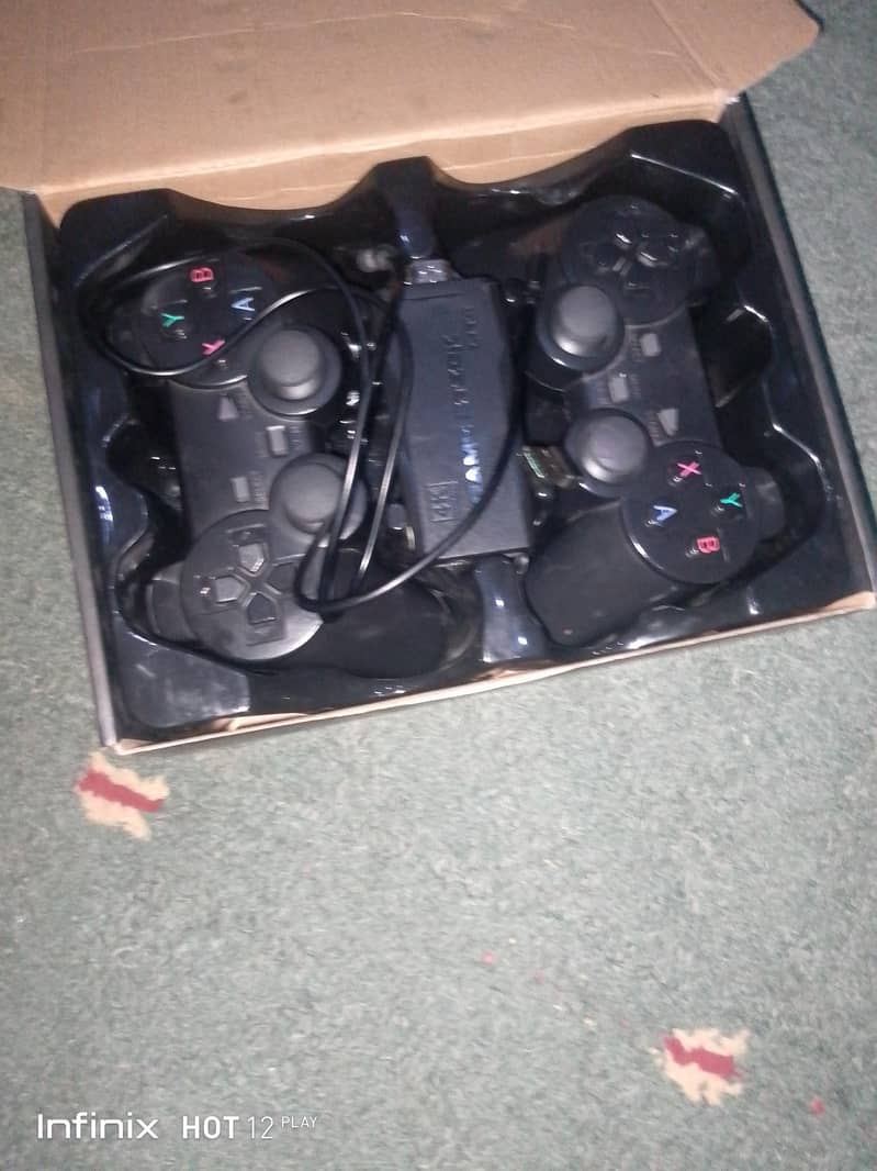 2.4g wireless controller gamepad. 1