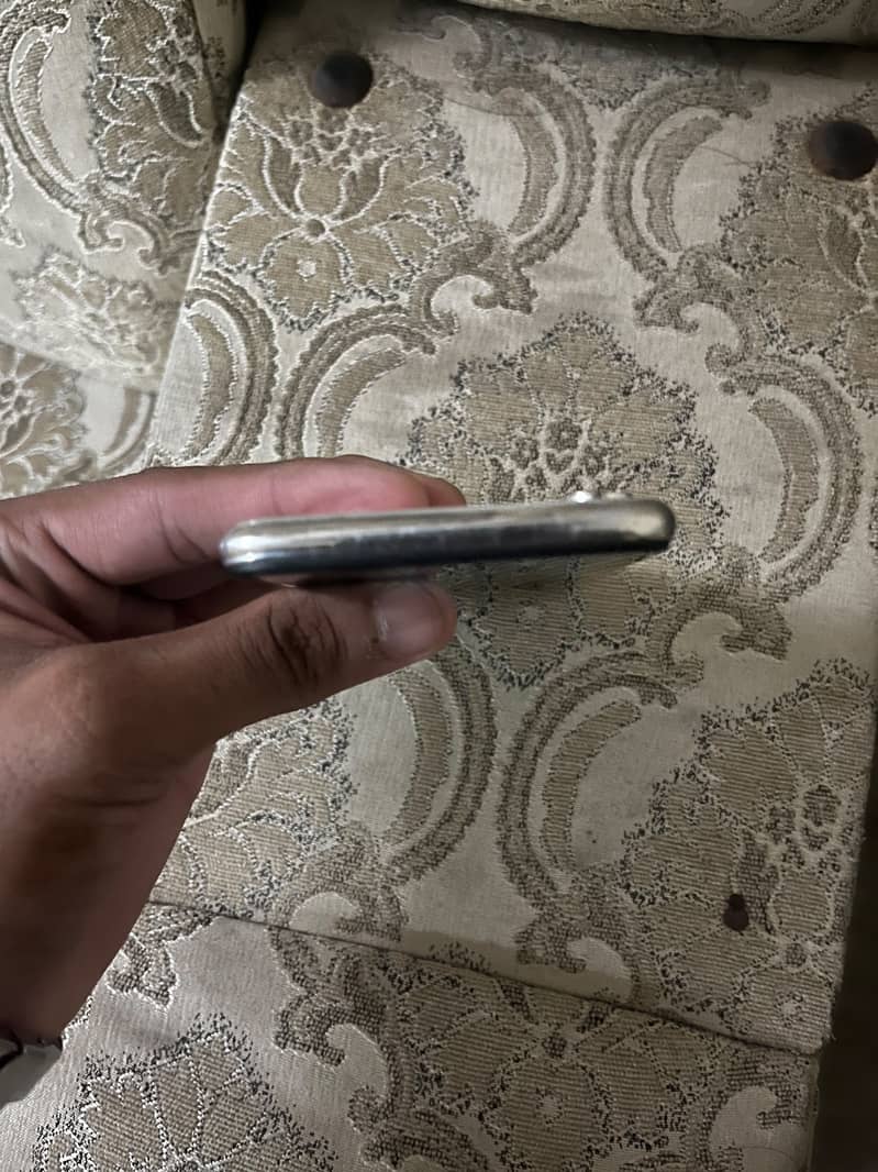 iPhone X 1