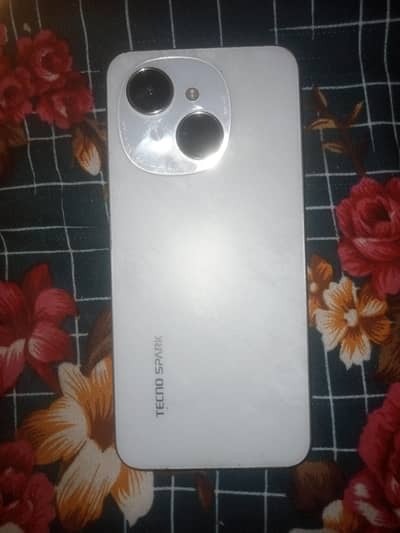 Tecno Spark Go 1