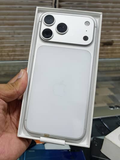 Apple iPhone 17 Pro Max Factory Unlocked