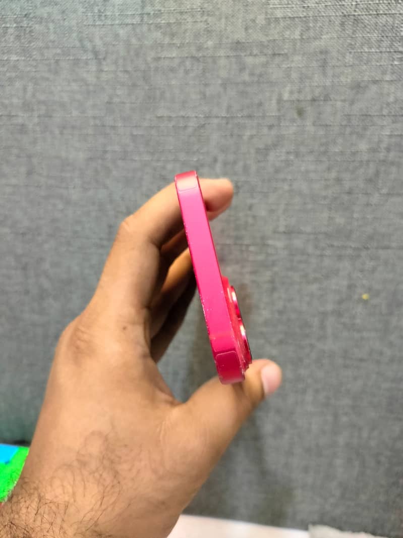 Apple iPhone 14 3