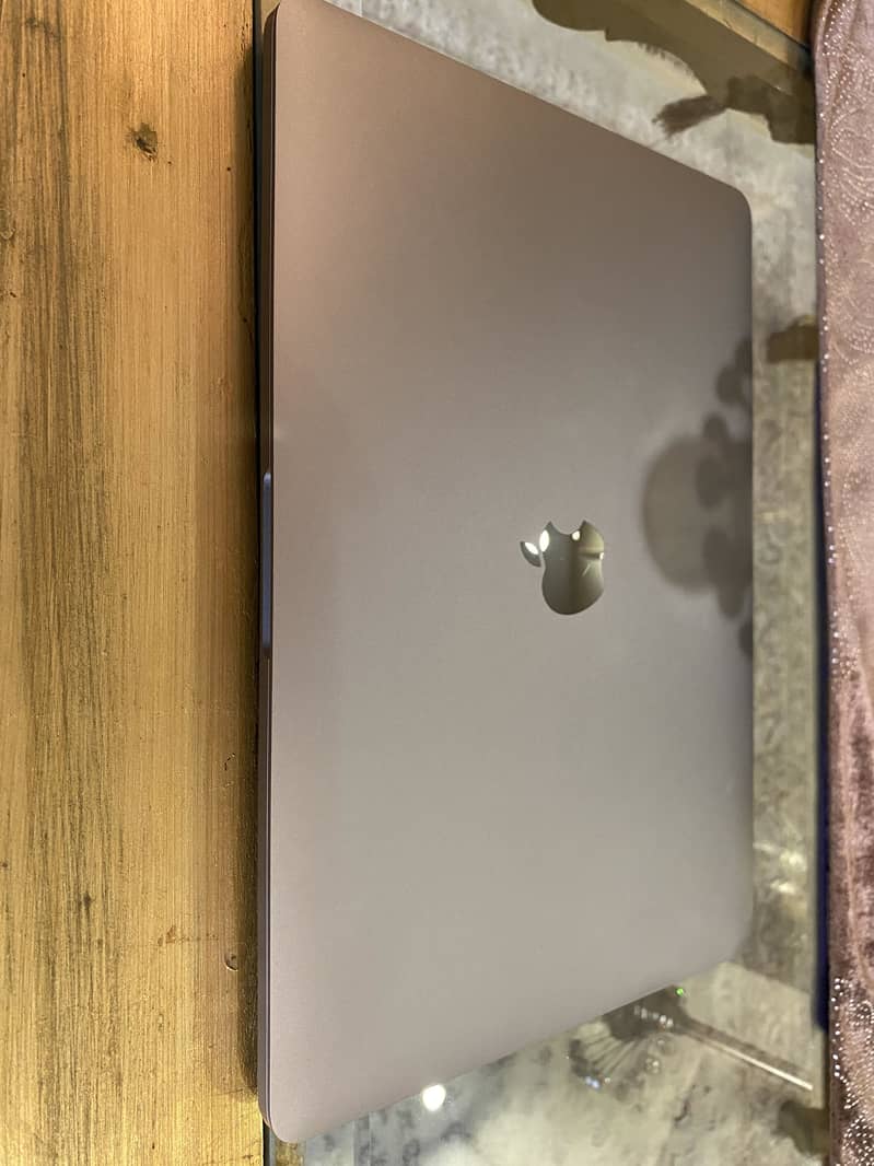 MacBook 2019 Pro 3