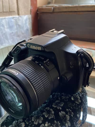 Canon 1200D Whit 3 Lenses