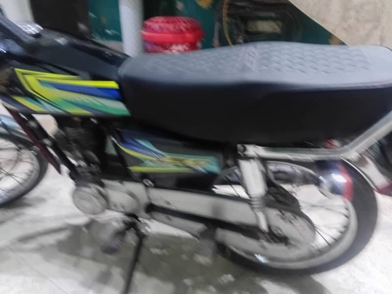 Unique 125cc 4