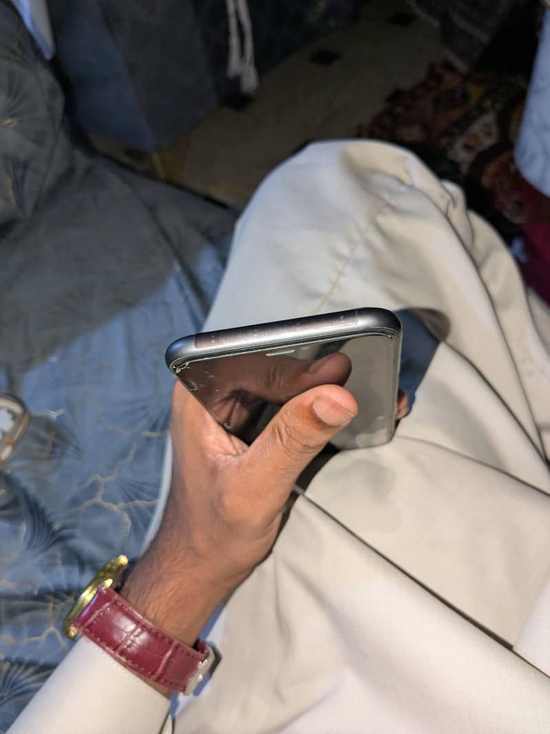 Apple iPhone 11 1