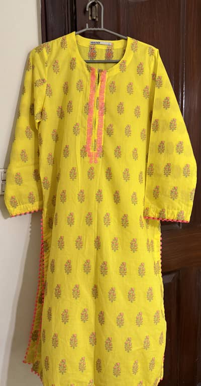 Used Branded Clothes for sale (worn once or twice max)