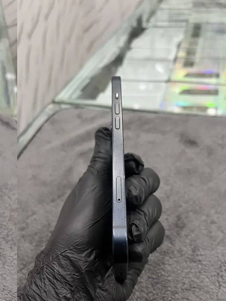 IPHONE 13 2