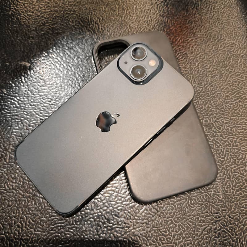 Apple iPhone 13 1