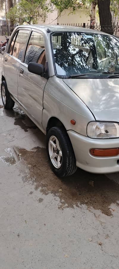 Daihatsu Cuore 2011