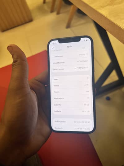 Apple iPhone 12