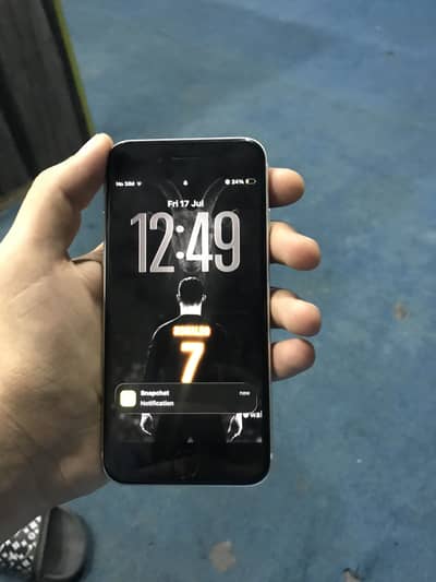Apple iPhone SE