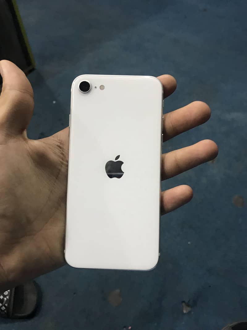 Apple iPhone SE 3