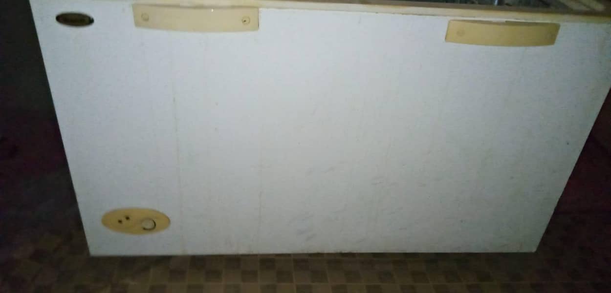 waves deep freezer 0