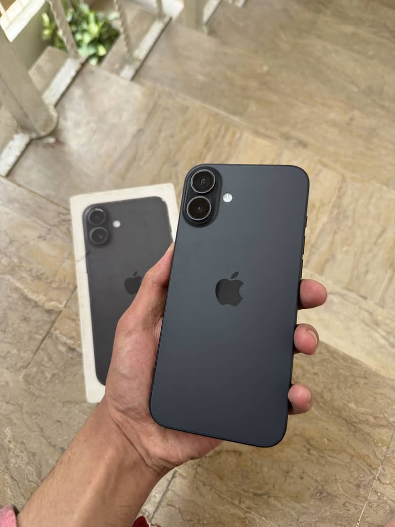 Apple iPhone 16 Plus 5