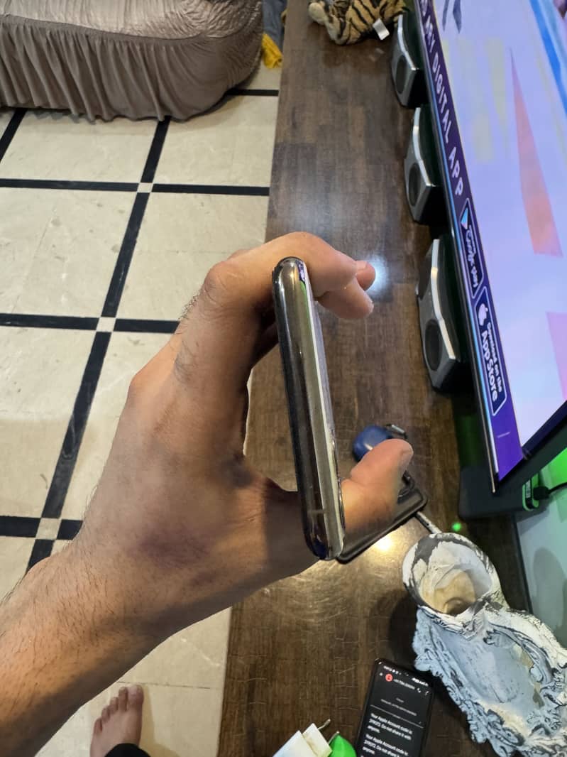 iPhone 11 pro max 3