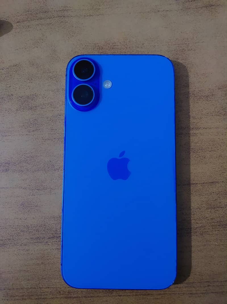 Apple iPhone 16 Plus 3