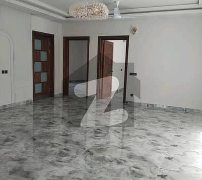 E11 First Entery 3bed Upper Portion For Rent