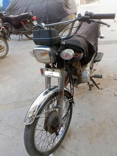 United 125 Karachi Number 2020 model