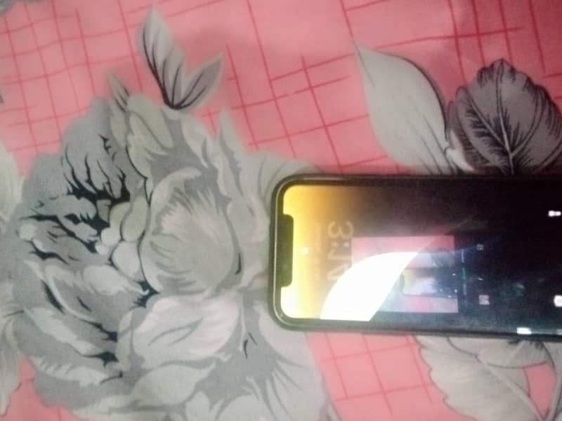 Apple iPhone X 5