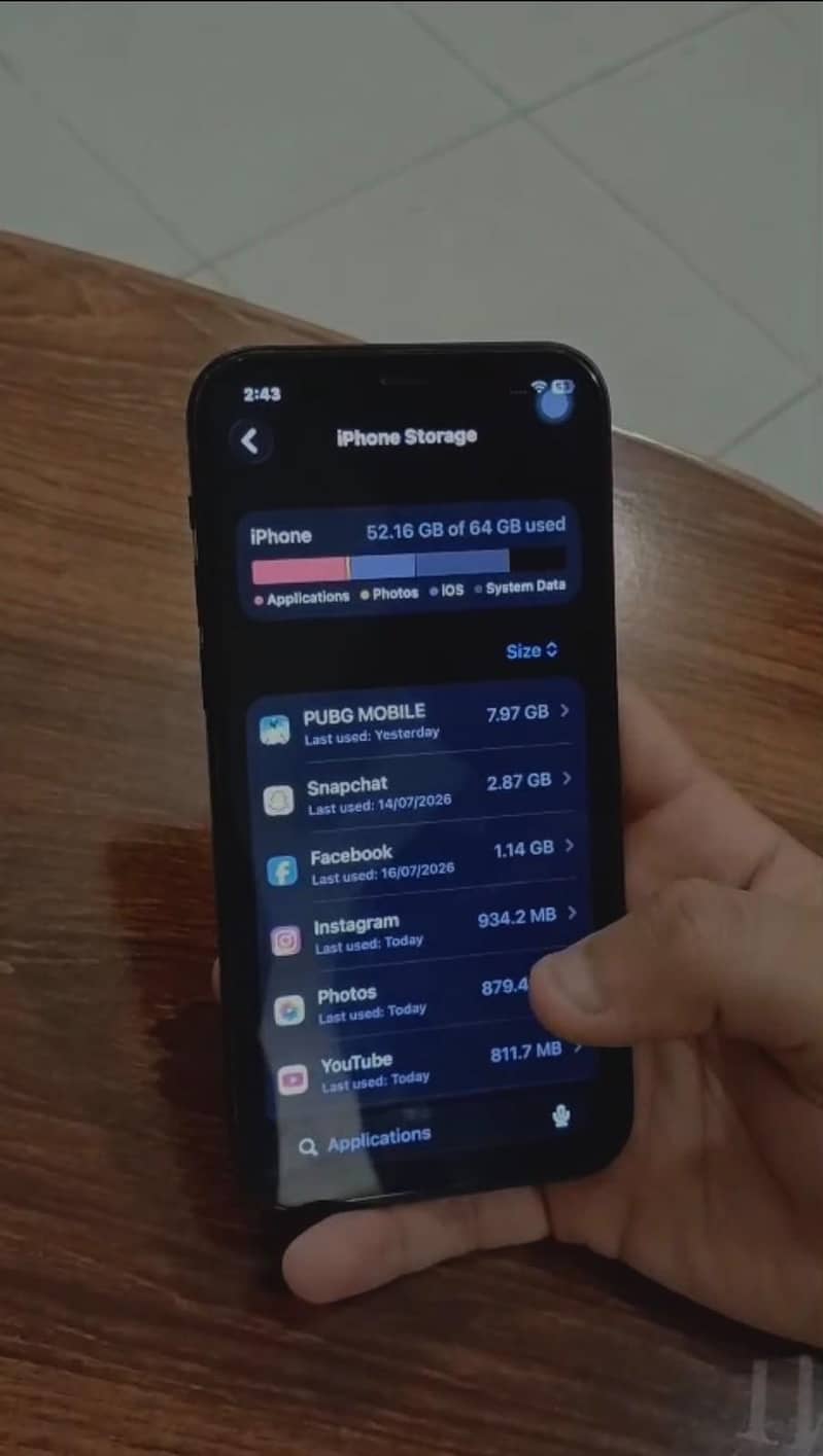 Apple iPhone 12 9