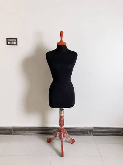 Ladies Dress Form / Tailoring Mannequin - Good Condition