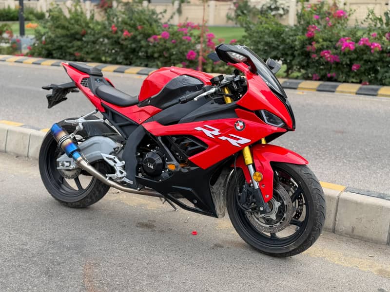 BMWS1000RR 3