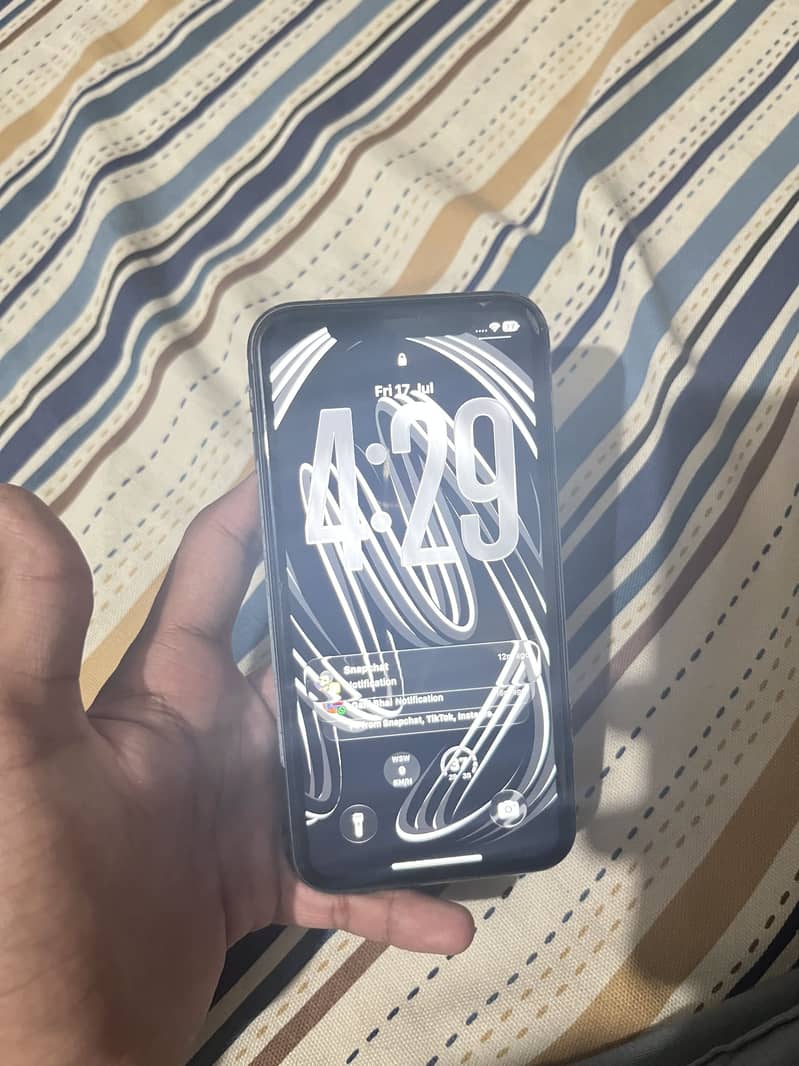 iPhone 11 2
