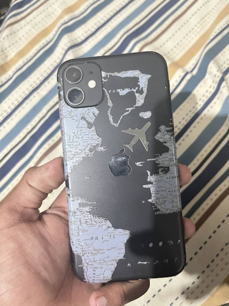 iPhone 11 3