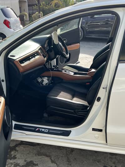 Home Used Honda Vezel 2015