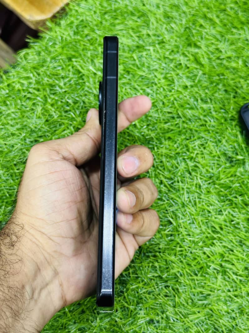 Sharp Aquos R7 4