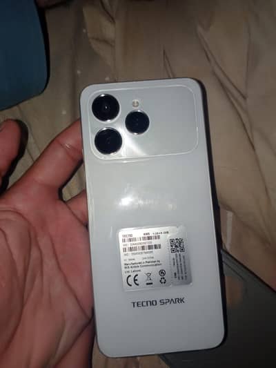 Tecno spark 40