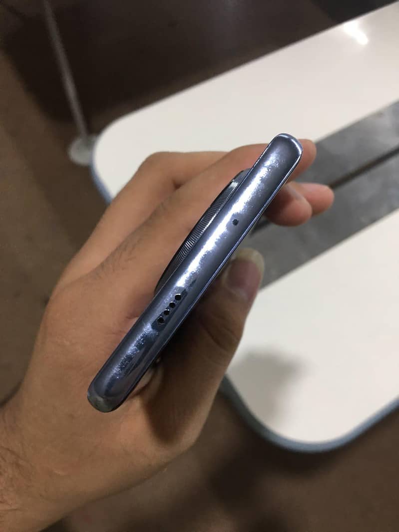 Tecno CAMON 30S 7