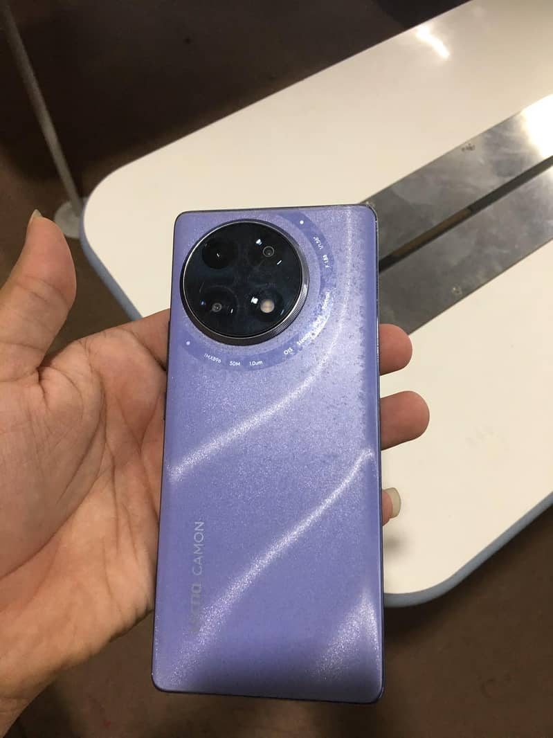 Tecno CAMON 30S 10