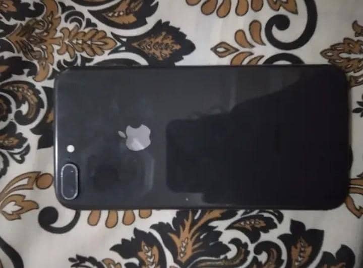 Apple iPhone 8 Plus 2