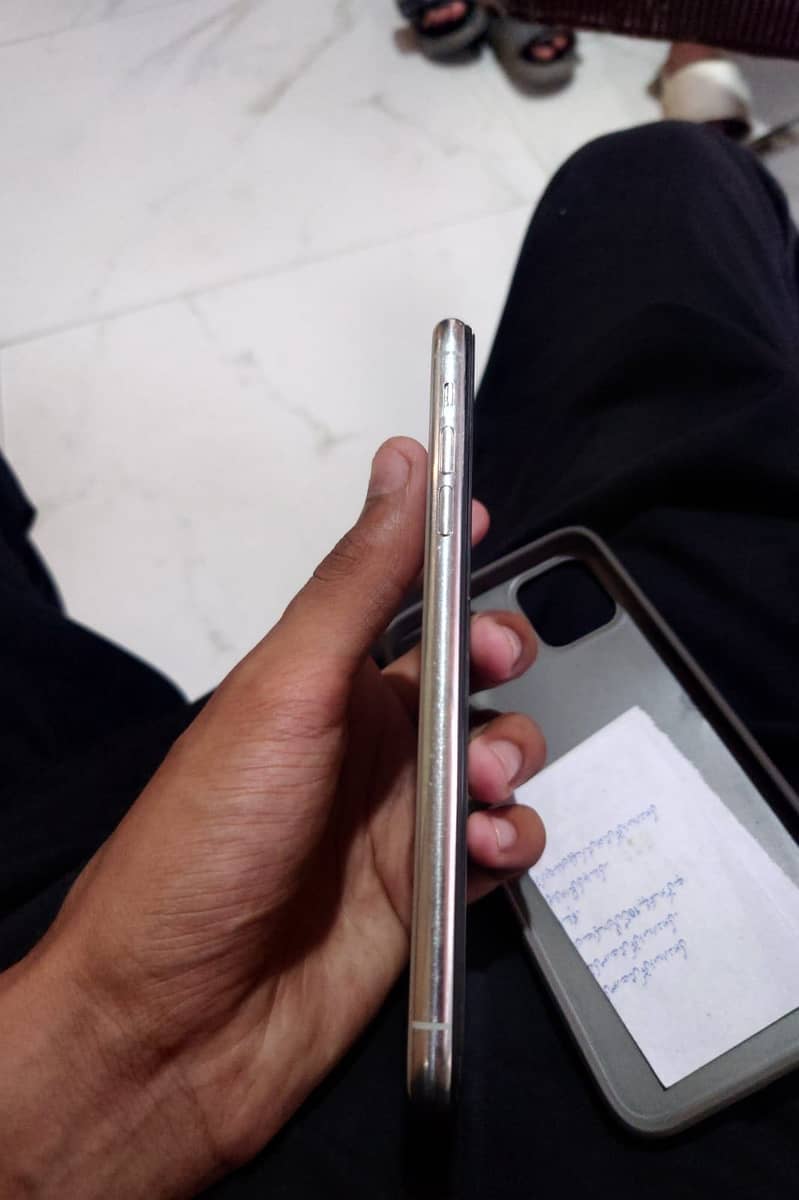 Iphone 11 Pro Max 5