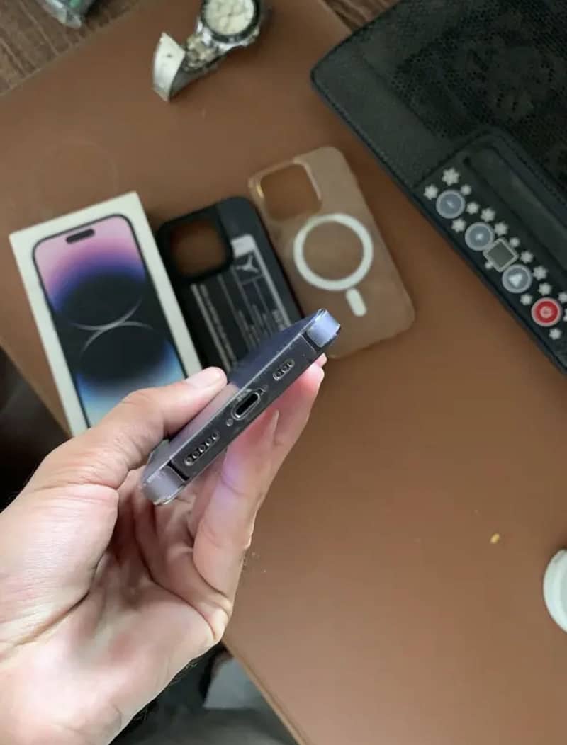 Apple iPhone 14 Pro E Sim Working Life Time 5