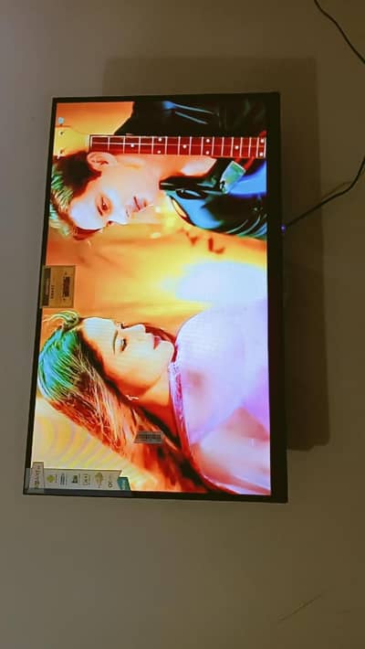 Samsung Smart Led 10/10 conditition