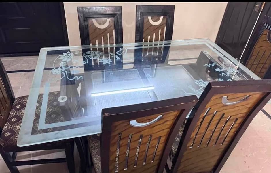 Dining table for sell 2