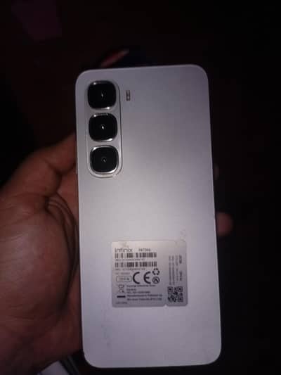 Infinix Hot 60 i