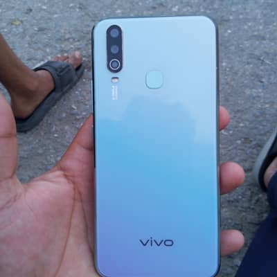 Vivo Y17