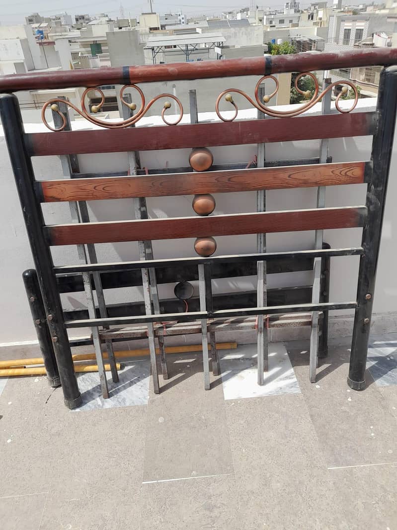 IRON BED SET SINGLE 0
