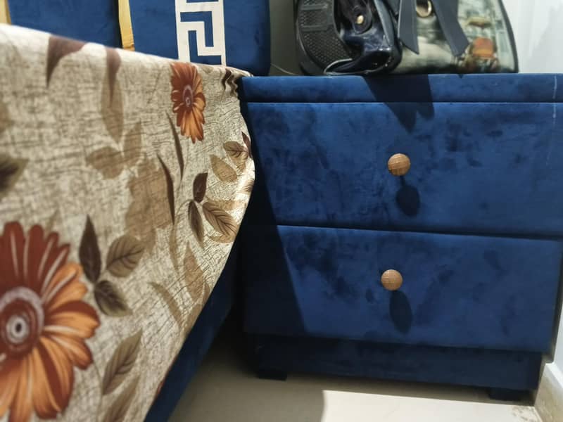 bed 10by9.5 condition complete set 4