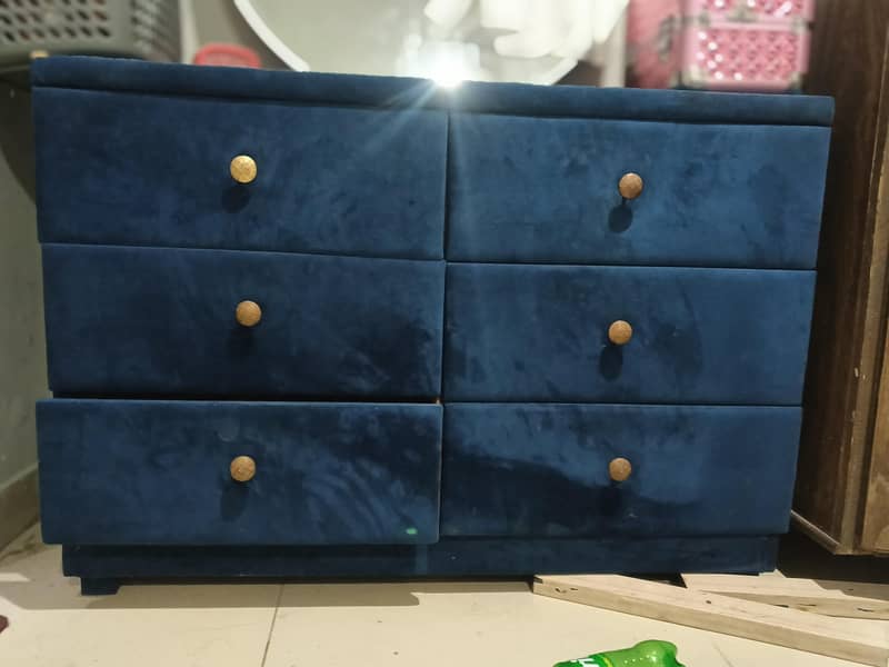bed 10by9.5 condition complete set 5