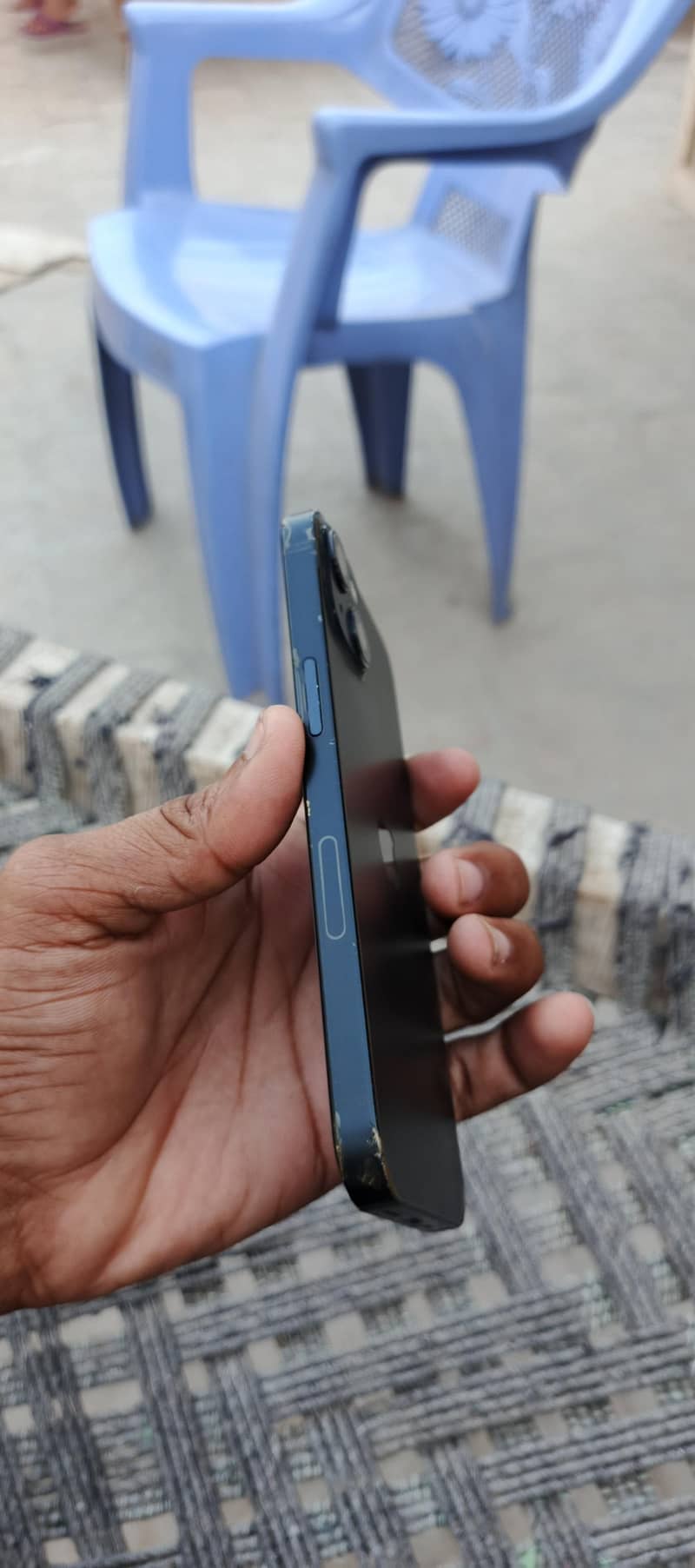 Apple iPhone 13 5