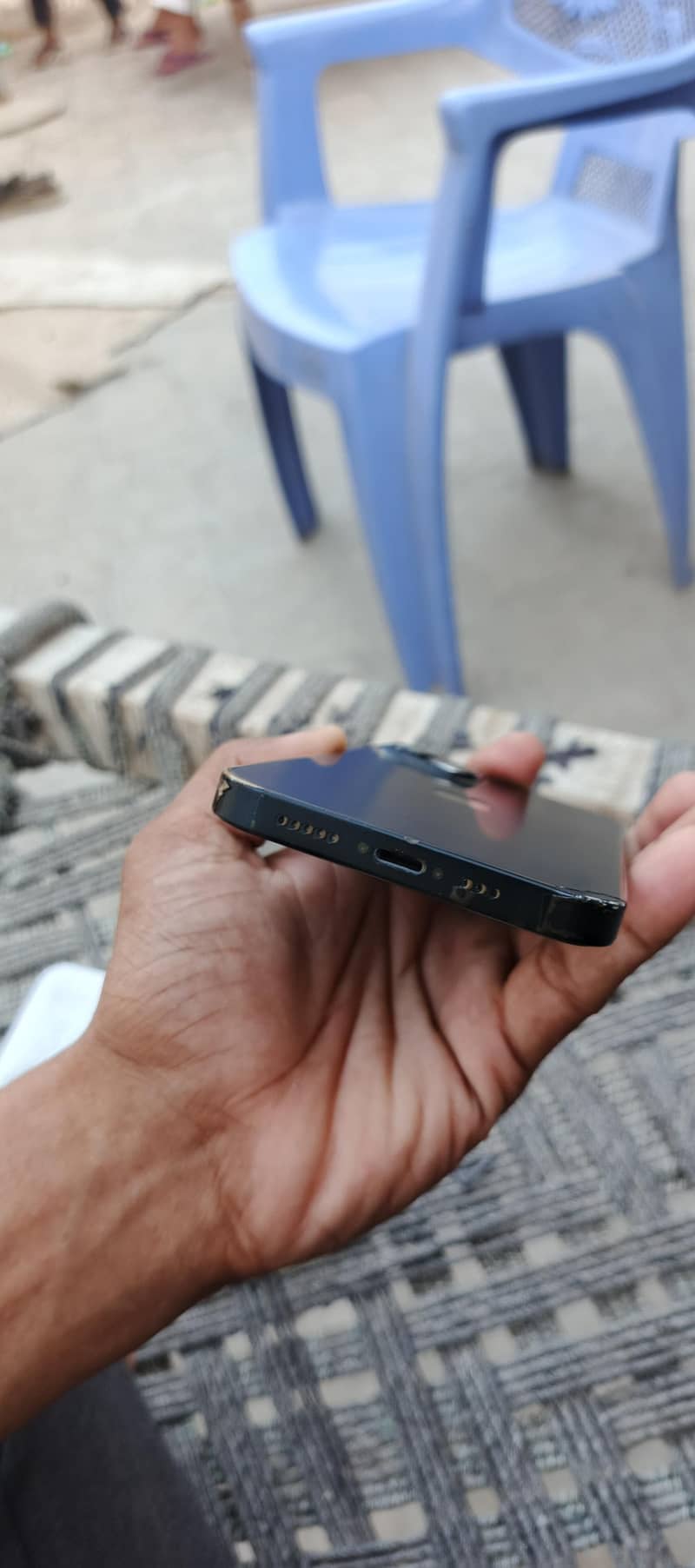Apple iPhone 13 6