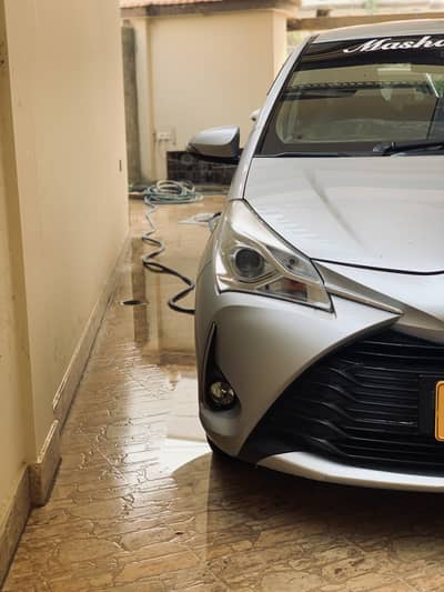 Toyota Vitz 1.5 Hybrid 17/21